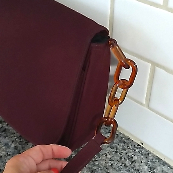 Valerie Steven's Deep Purple Chain Detail Bag. - Picture 3 of 14